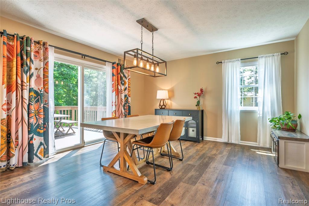 6713 Cheddar Valley Drive, Brighton, MI 48116 — Photo 11