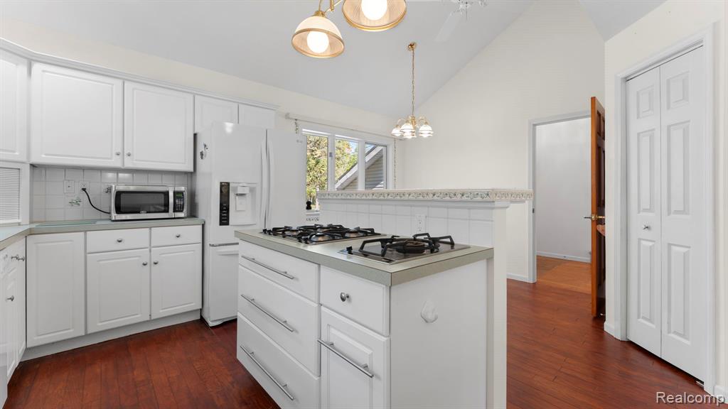 283 Westshore Dr, Jerome, MI 49249 — Photo 9