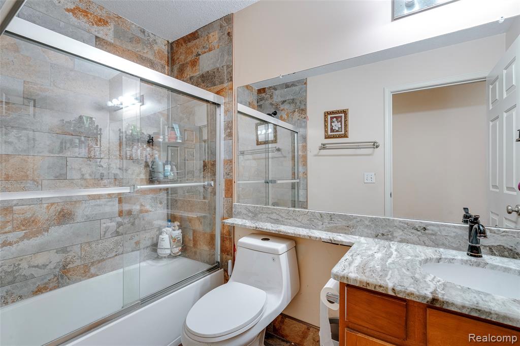 50233 Venice Court, Northville, MI — Photo 41