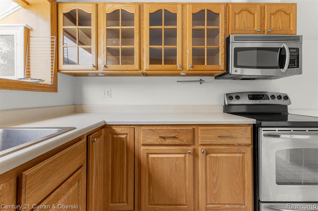 12345 Bedford Drive, Southgate, MI 48195 — Photo 12