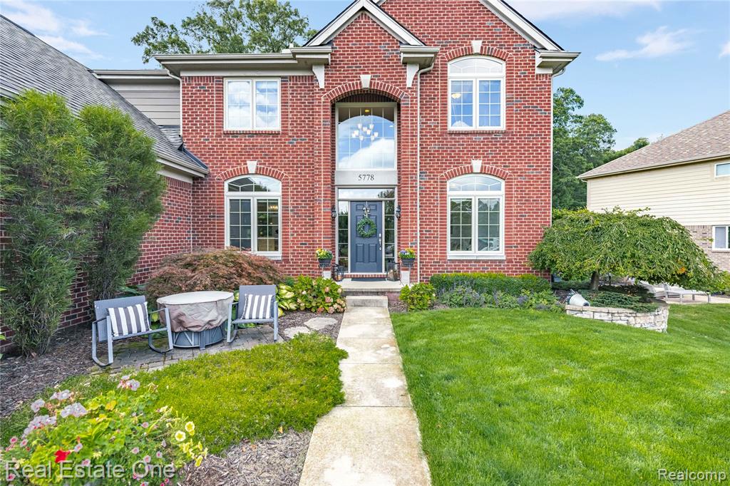5778 Strawberry Circle, Commerce Twp, MI 48382 — Photo 4