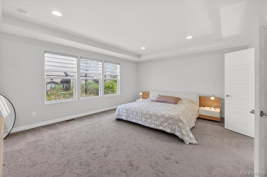 2942 Montgomery Circle, Walled Lake, MI 48390 — Photo 17