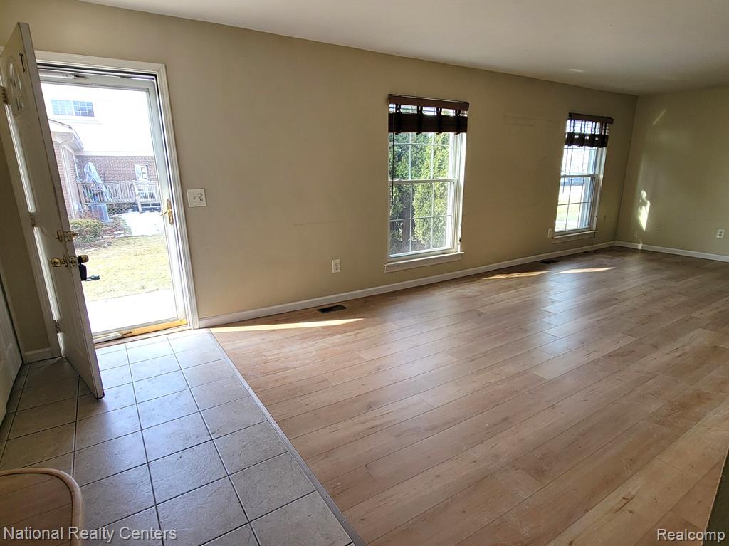 8831 Sunrise Drive, Sterling Heights, MI 48312 — Photo 3