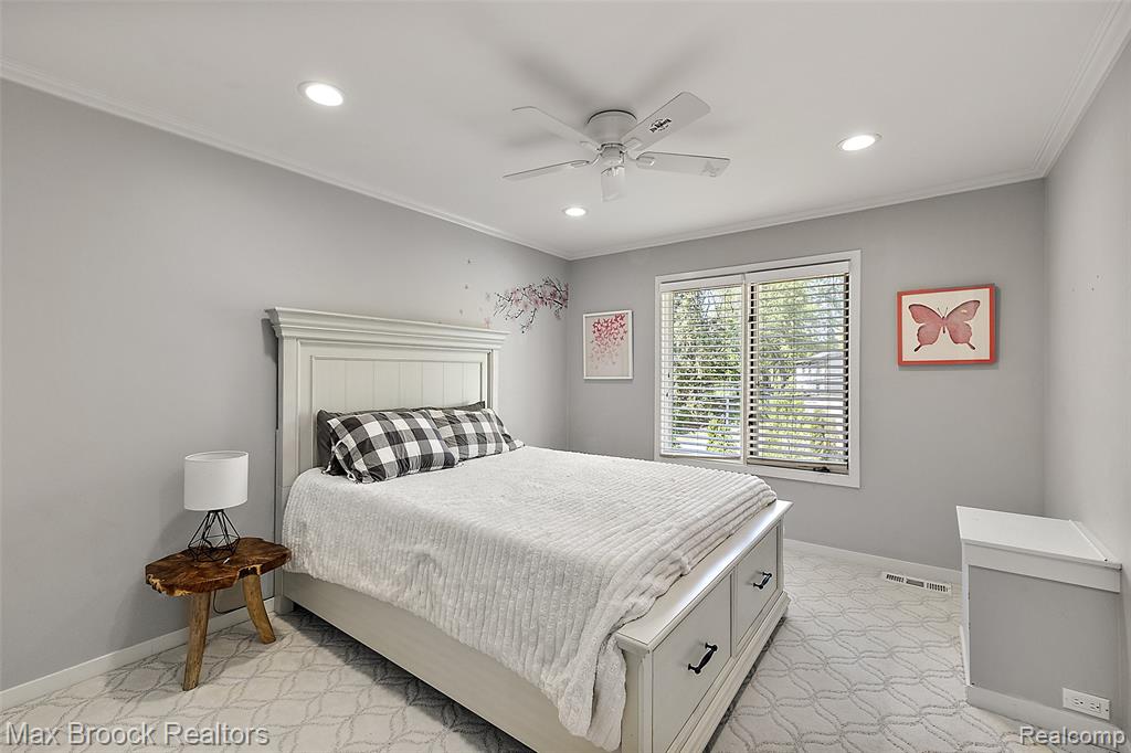 1933 Lone Pine Road, Bloomfield Hills, MI 48302 — Photo 27