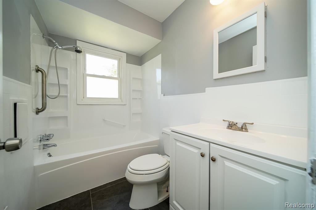 1175 SHARE Avenue, Ypsilanti, MI 48198 — Photo 24
