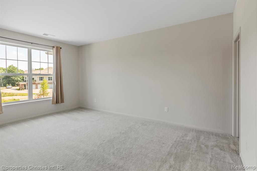 9776 RIDGE RUN Street, Howell, MI 48855 — Photo 15