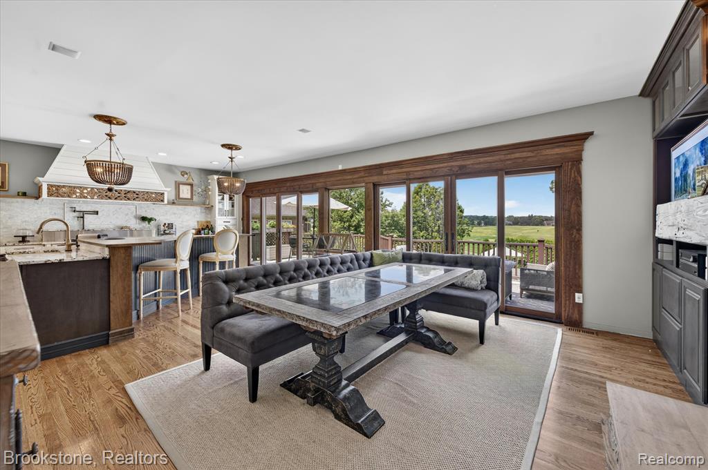 1270 Gleneagles, Highland, MI — Photo 17