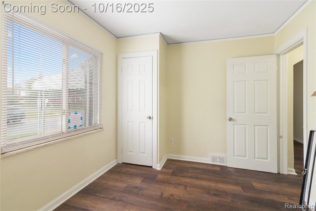 8348 Terry Street, Detroit, MI 48228 — Photo 11