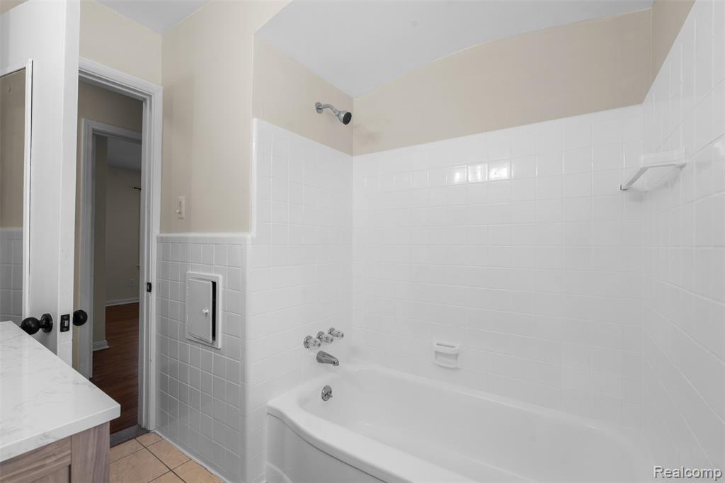 15844 Lexington, Redford, MI 48239 — Photo 6