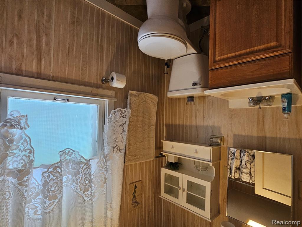 705 N Trumbull Street, Bay City, MI 48708 — Photo 33