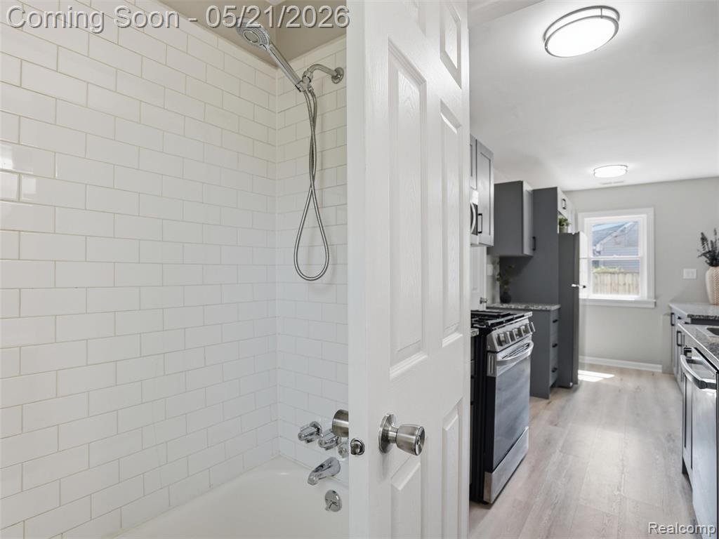 22329 Maxine Street, Saint Clair Shores, MI 48080 — Photo 15