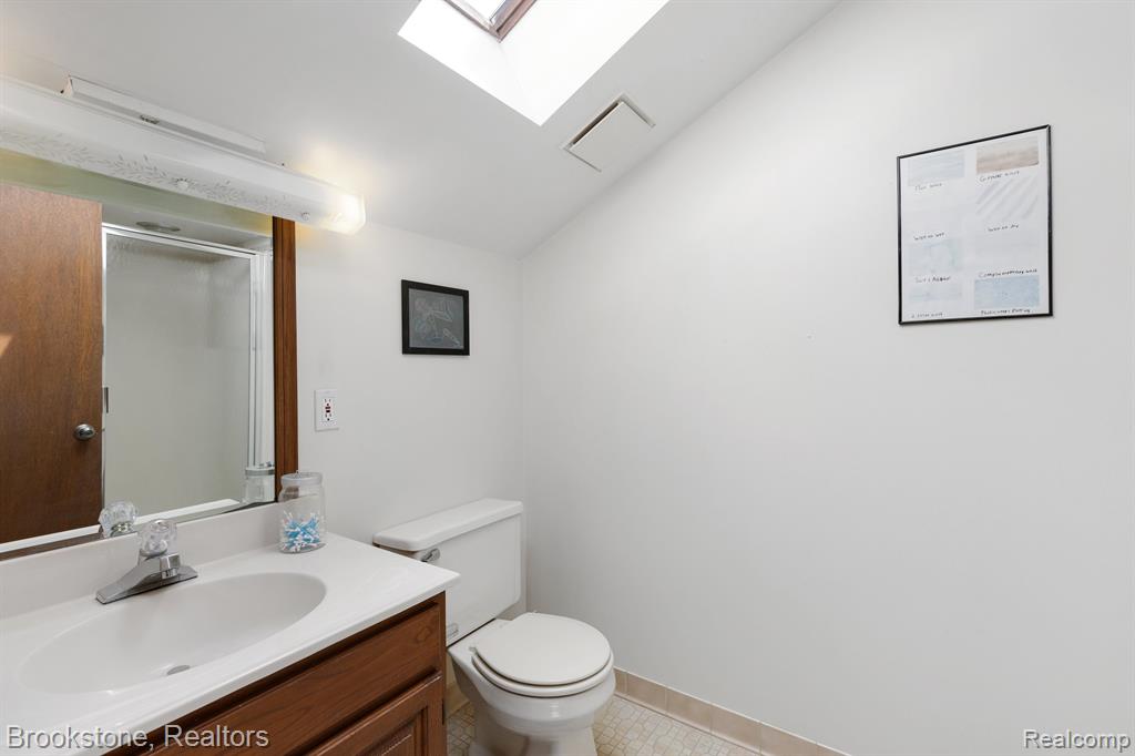 4121 CRYSTAL Street, West Bloomfield, MI 48323 — Photo 28