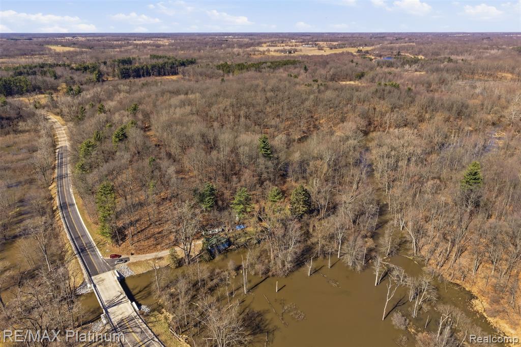2555 E Cohoctah Road, Howell, MI 48855 — Photo 20