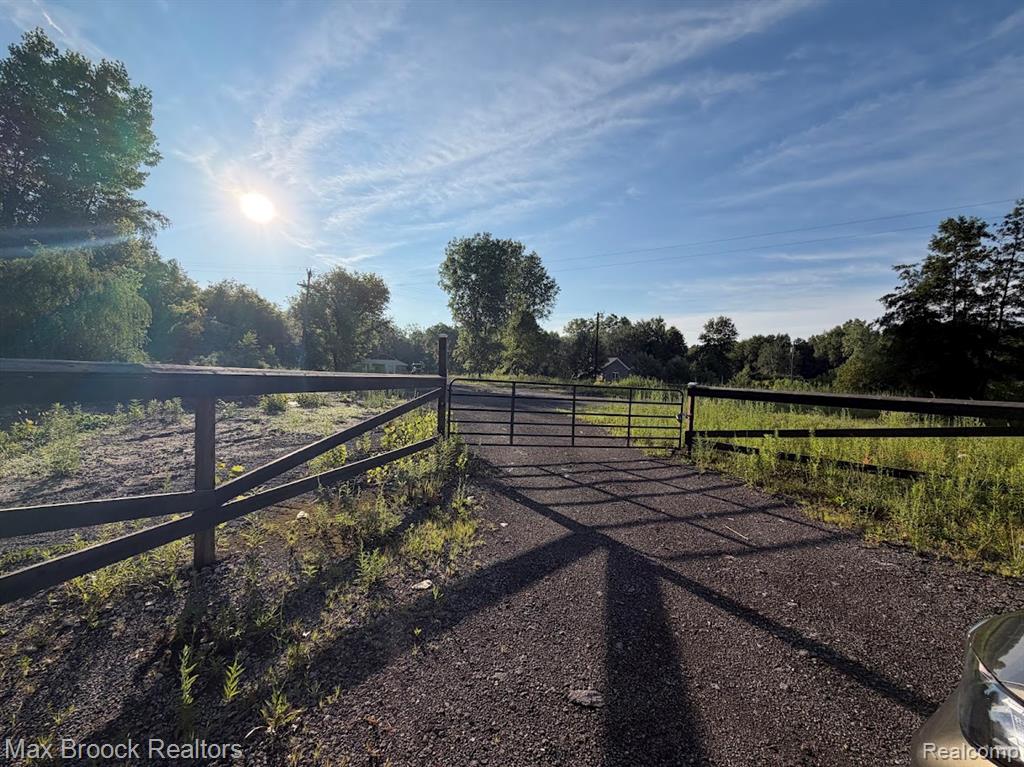 27241 Sumpter Road, Belleville, MI 48111 — Photo 2