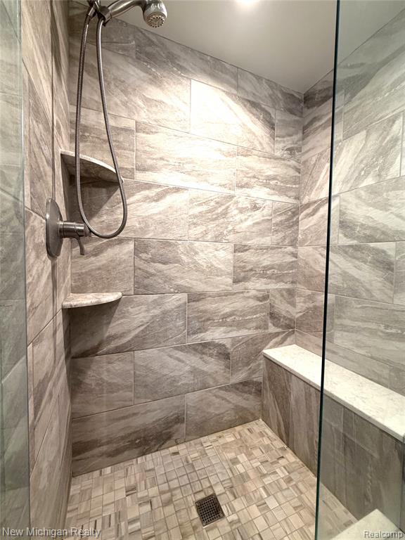 43000 12 Oaks Crescent Drive, 2033, Novi, MI 48377 — Photo 17