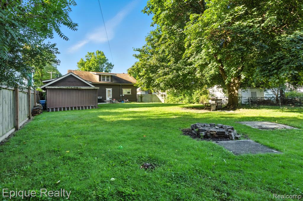 203 E Mechanic Street, Yale, MI 48097 — Photo 22