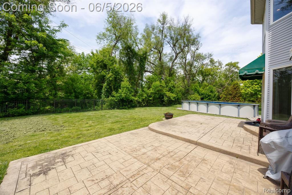 932 River Court, Wyandotte, MI 48192 — Photo 15
