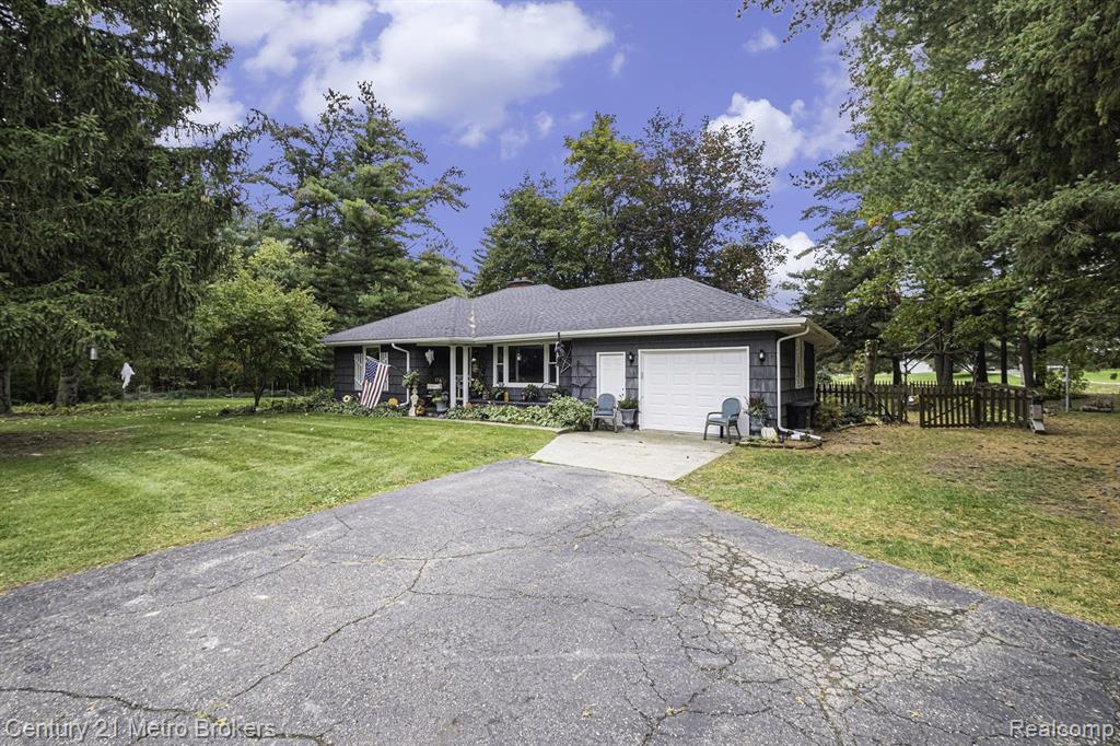 3380 N BRANCH Road, North Branch, MI 48461 — Photo 3