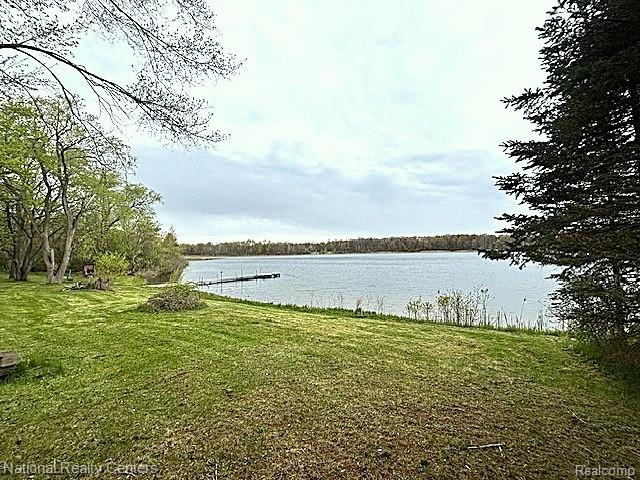 1625 HIGHLAND PARK Drive, Highland, MI 48356 — Photo 13