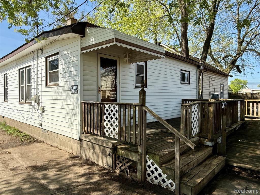7035 Dodge Avenue, Warren, MI 48091 — Photo 2
