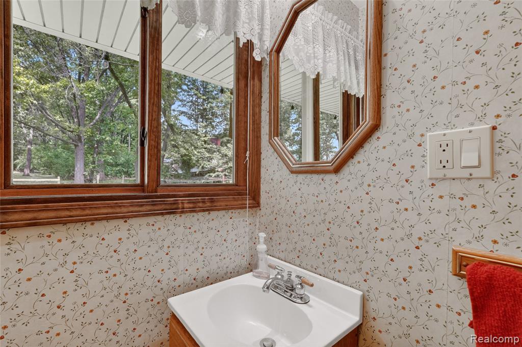 8668 Cooley Beach Drive, White Lake, MI — Photo 24