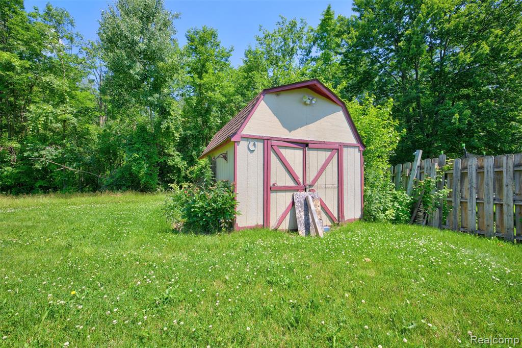5344 Wheat Way Avenue, Swartz Creek, MI 48473 — Photo 40