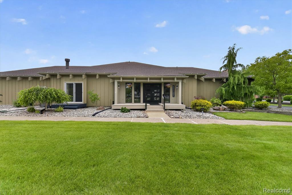8127 Colony Drive, 21, Grosse Ile, MI 48138 — Photo 39