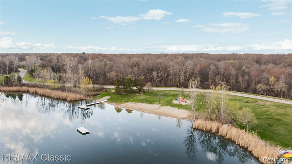4930 Menominee Lane, Clarkston, MI 48348 — Photo 93