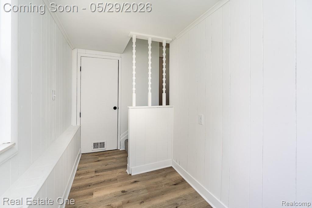 1056 Adams Road, Burton, MI 48509 — Photo 21