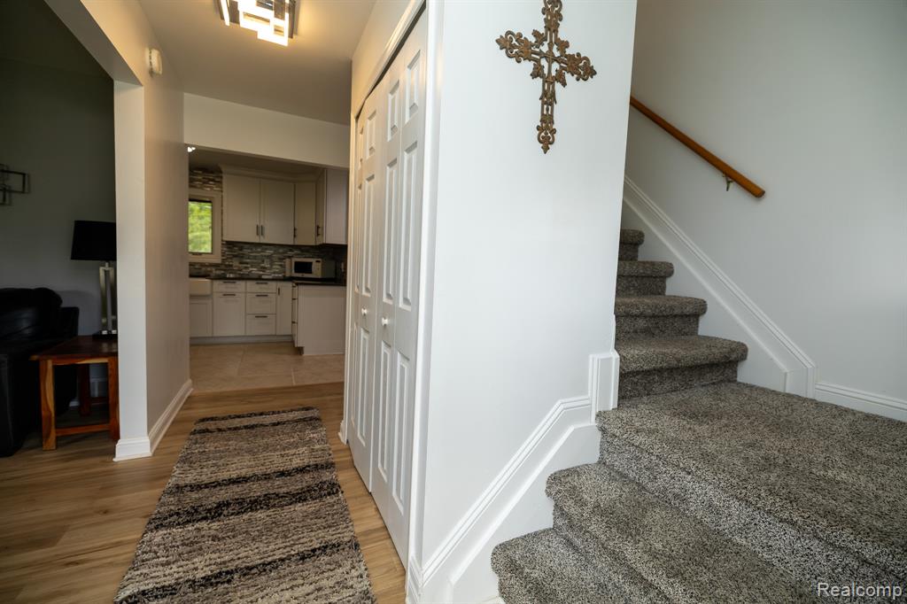 8268 Fox Bay Drive, White Lake, MI — Photo 16