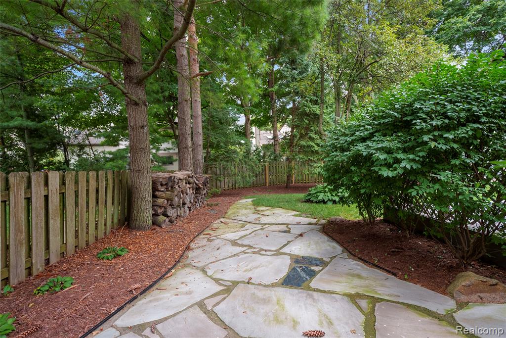 41961 Saltz Road, Canton, MI 48187 — Photo 45