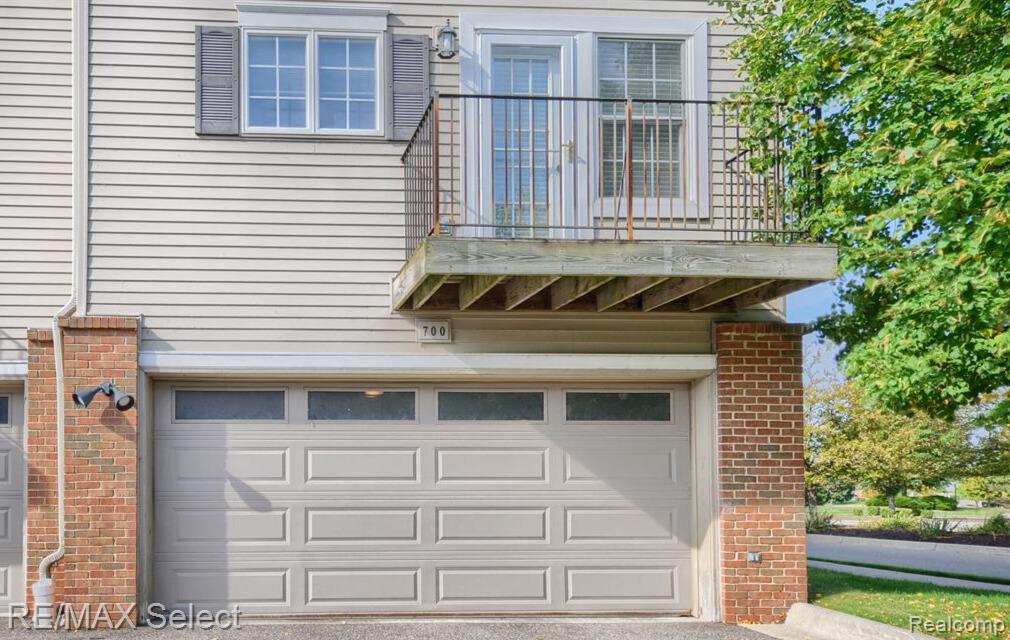 700 Eagle Drive, Fenton, MI 48430 — Photo 3