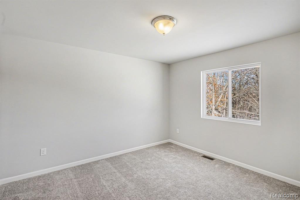 309 Samantha Way, Davisburg, MI 48350 — Photo 14