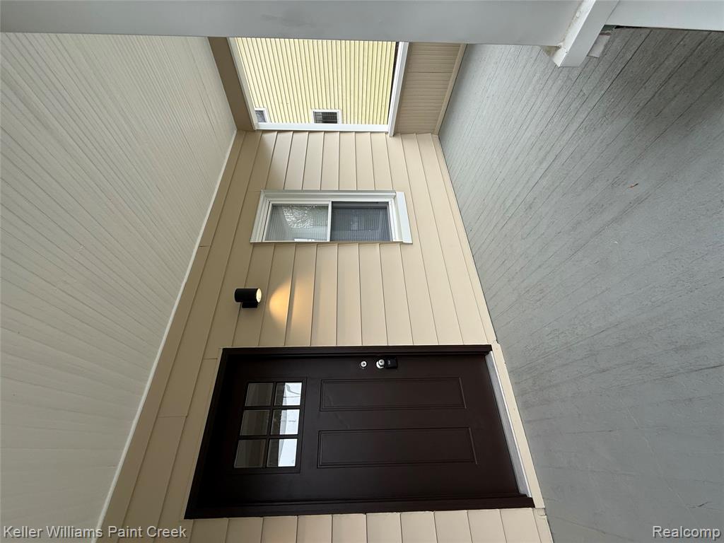 410 E 12 Mile Road, Royal Oak, MI 48073 — Photo 5