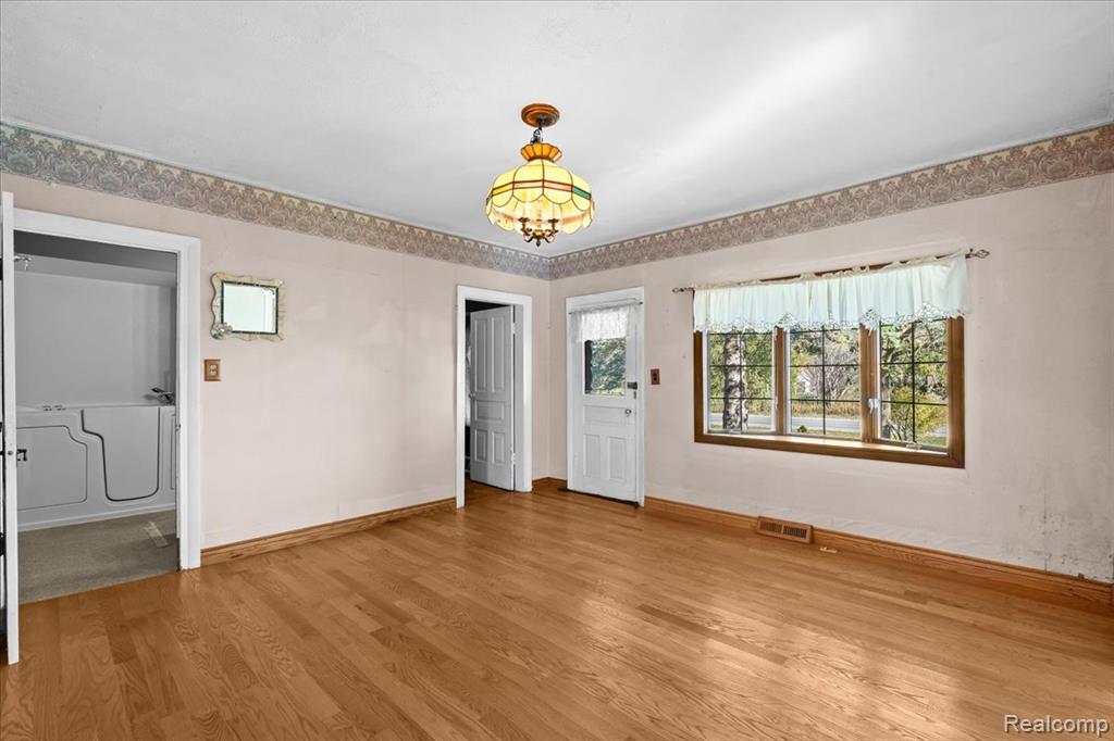 2795 N Burkhart Road, Howell, MI 48855 — Photo 13