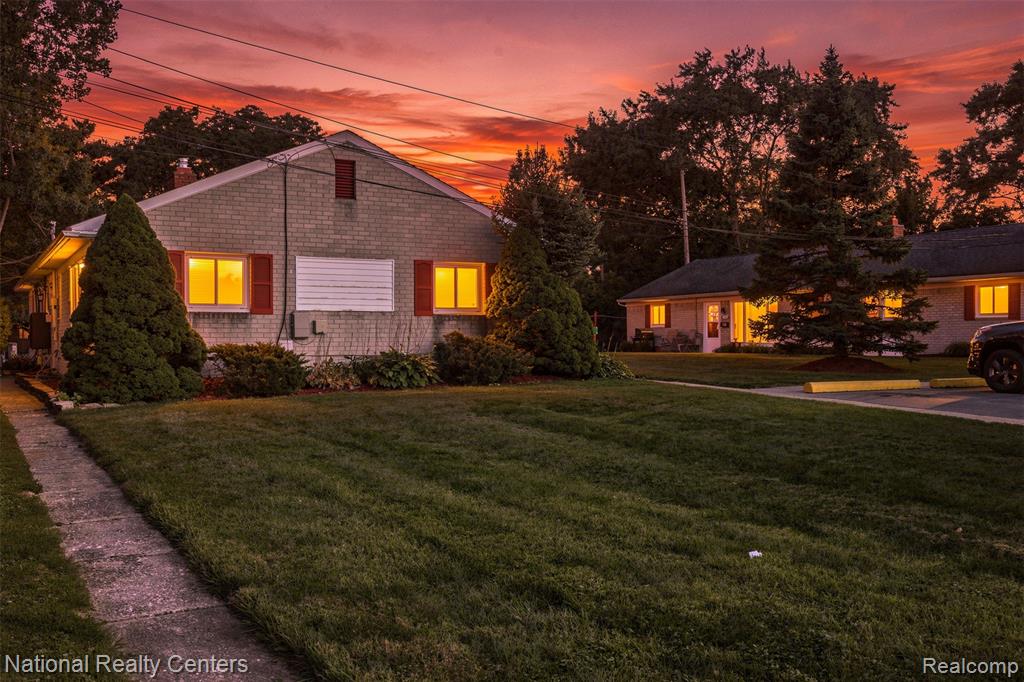 16530 Petrie Street, Roseville, MI 48066