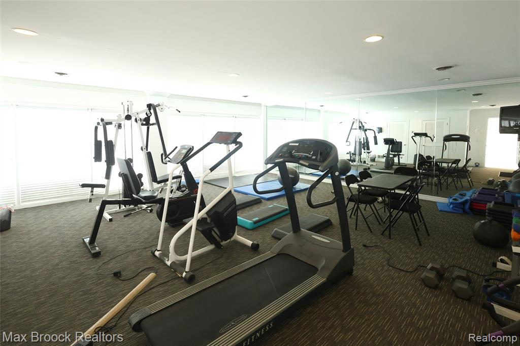 444 Chester Street S, 413, Birmingham, MI 48009 — Photo 21