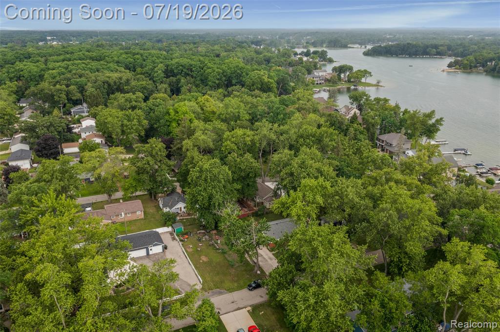 4174 Bunker Avenue, West Bloomfield, MI 48323 — Photo 4