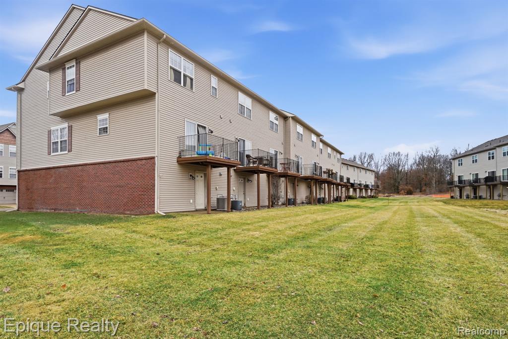 2206 Knotty Pine Trail, Howell, MI 48855 — Photo 4