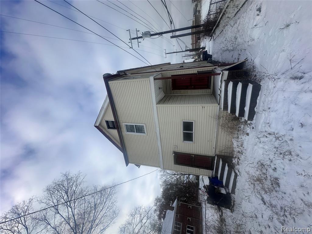 15114 Holmur Street - Photo 4
