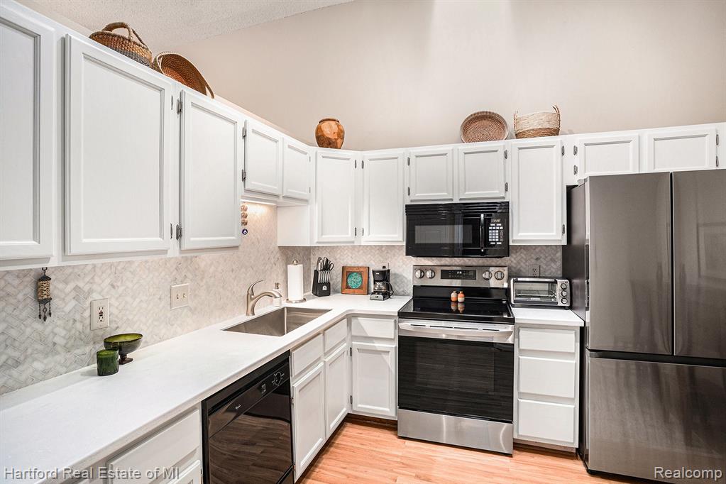 29335 Regents Pointe, 77, Farmington Hills, MI 48331 — Photo 9