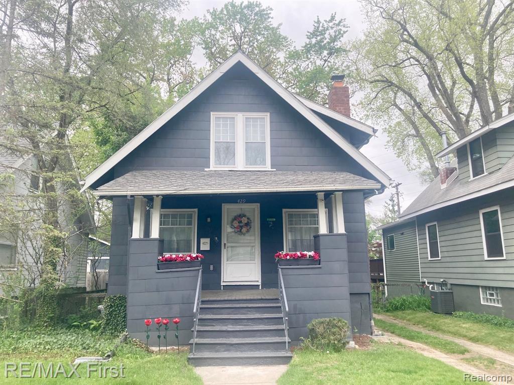 429 E KENILWORTH Avenue, Royal Oak, MI 48067 — front exterior
