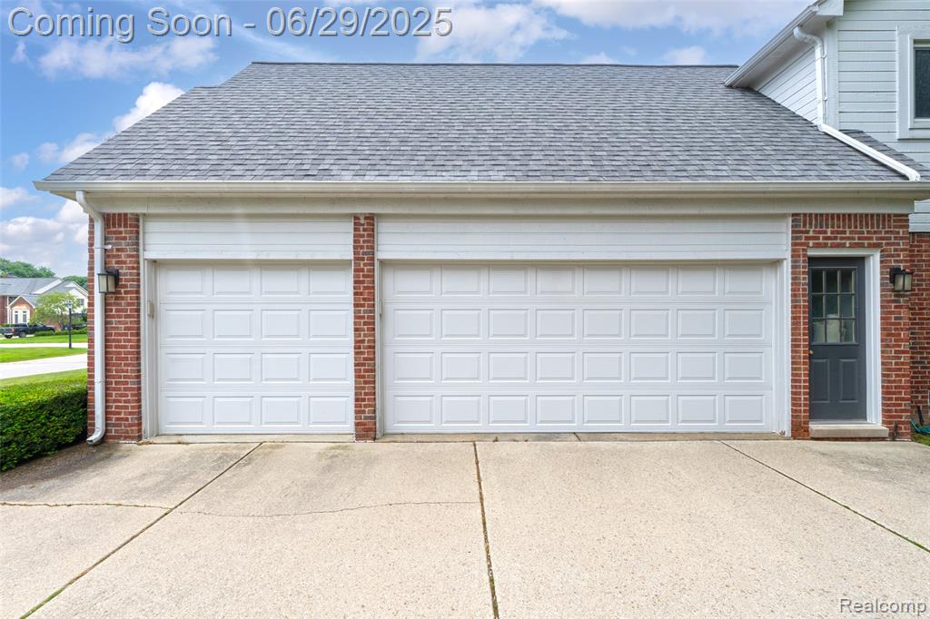 4240 Blue Heron Drive, Auburn Hills, MI 48326 — Photo 43
