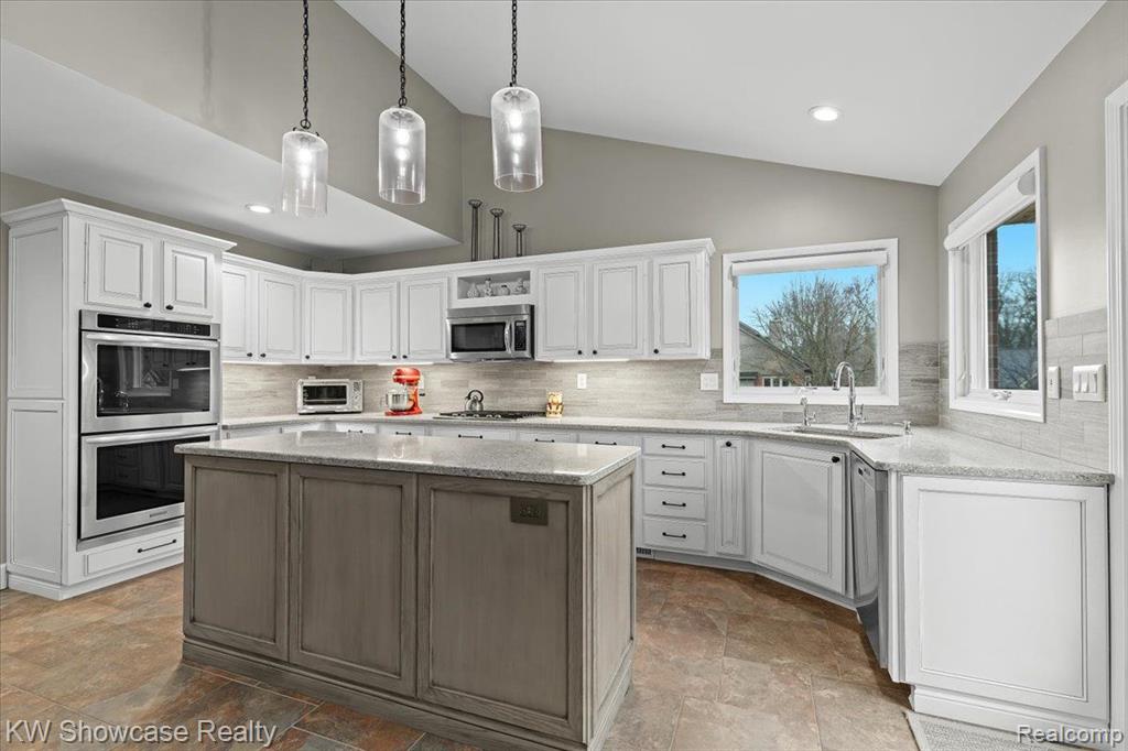 54455 ROYAL TROON Drive, South Lyon, MI 48178 — Photo 12