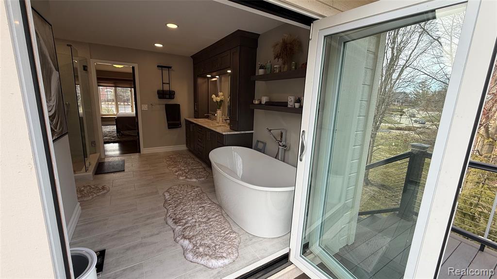 1483 Highpoint Drive, Rochester, MI 48306 — Photo 32