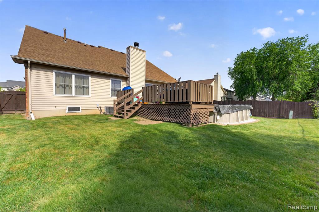 27681 MILL CREEK Drive, Brownstown, MI 48183 — Photo 30
