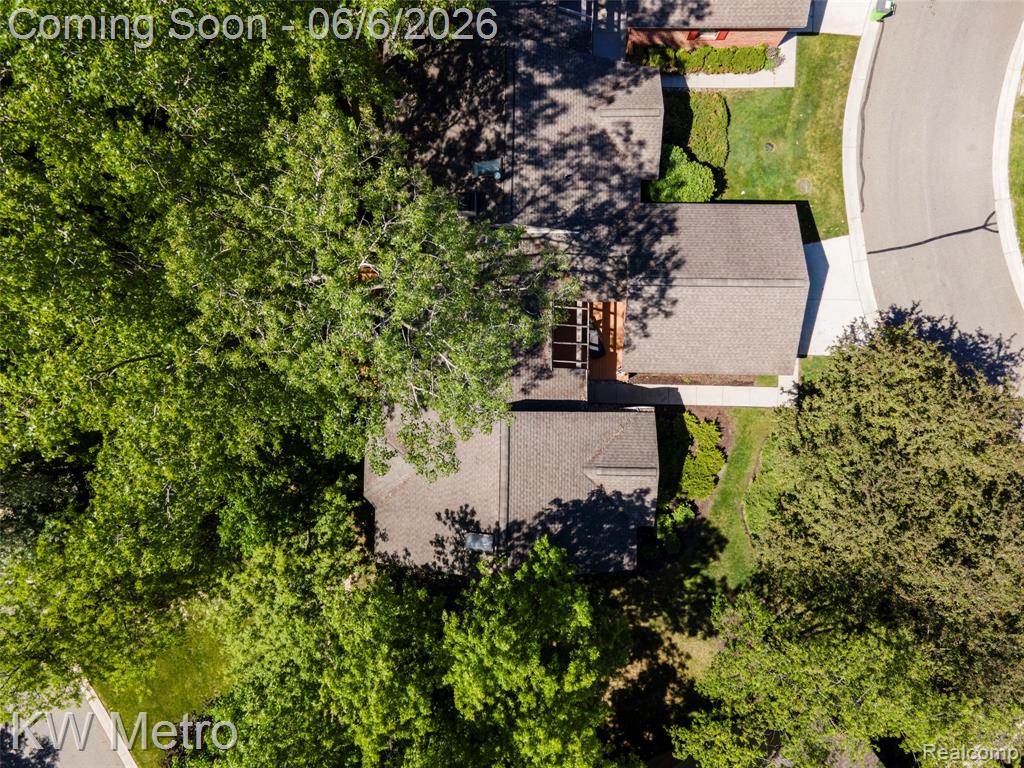 7348 Meadowridge Circle, West Bloomfield, MI — Photo 58