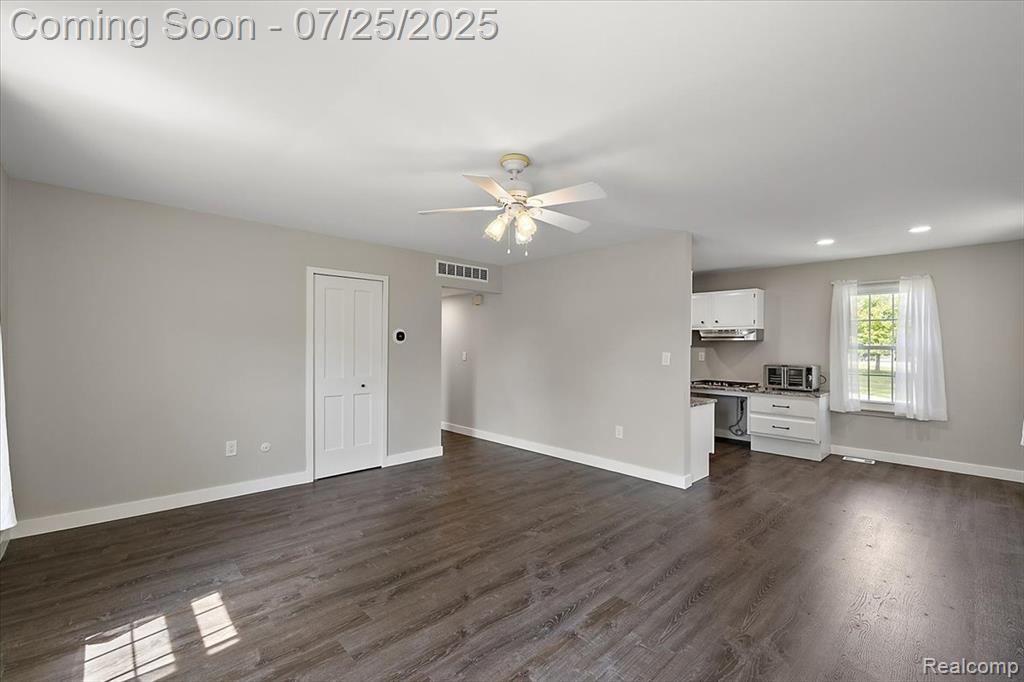 39869 Village Wood Lane, Novi, MI — Photo 15