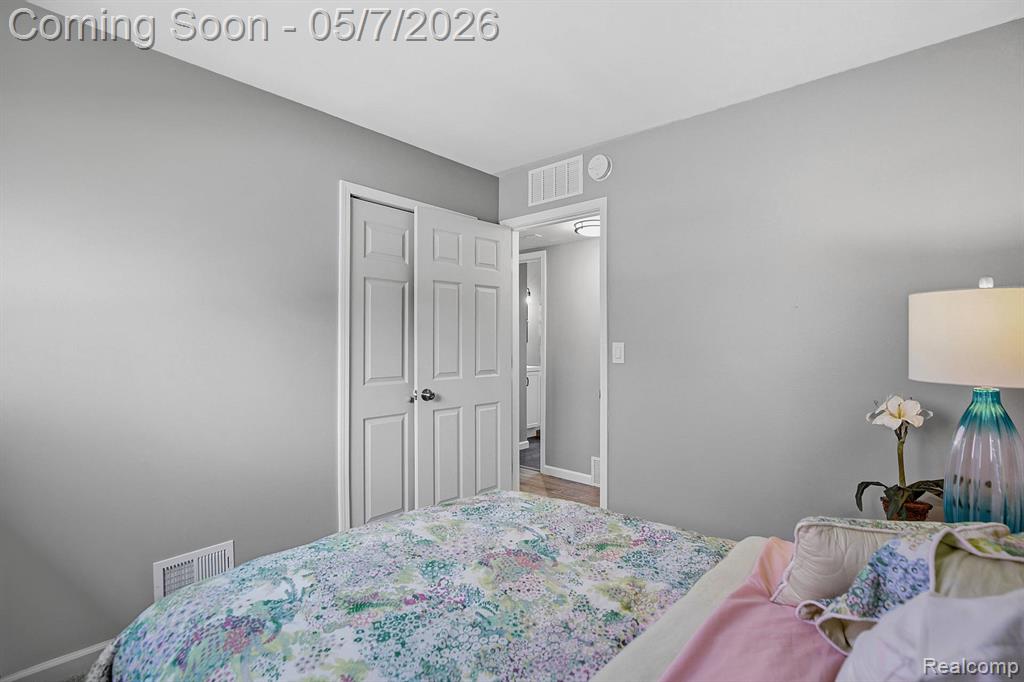30022 Midfield Drive, New Haven, MI 48048 — Photo 10