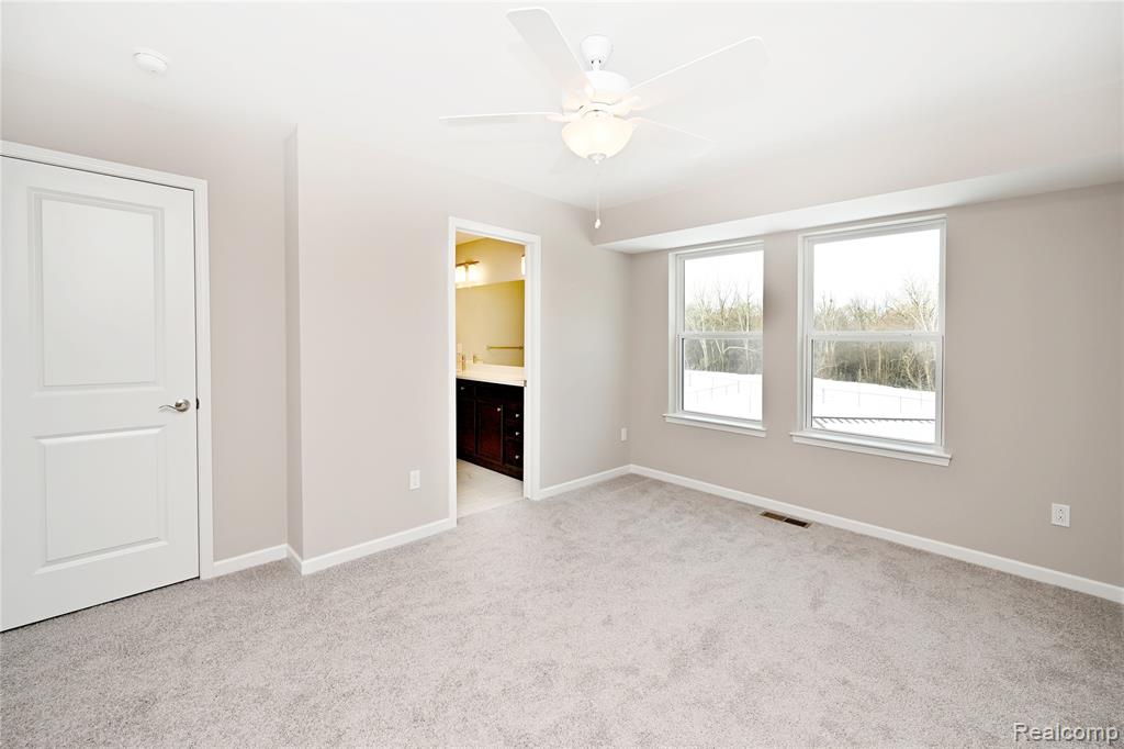 4861 Parkside Lane, Troy, MI 48085 — Photo 20